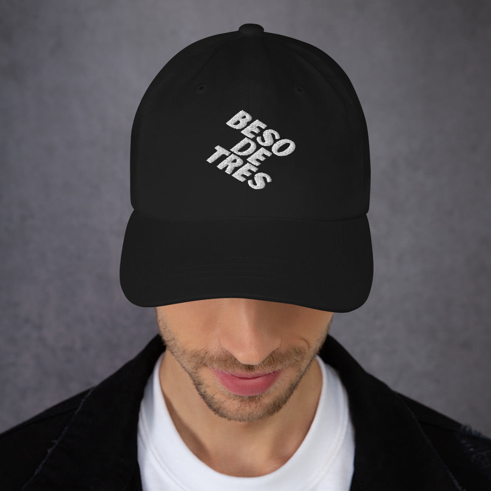 Beso De Tres Dad hat